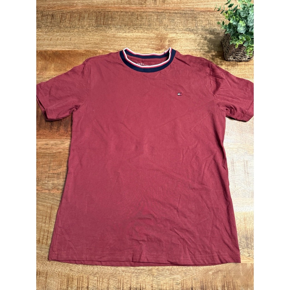 Tommy Hilfiger Boys T-Shirt Maroon Size M (10/12) Crew Neck Short Sleeve Logo